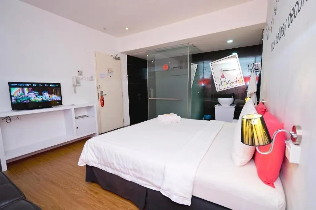 Zoom Inn Boutique Hotel - Danga Bay Johor Bahru 2*,