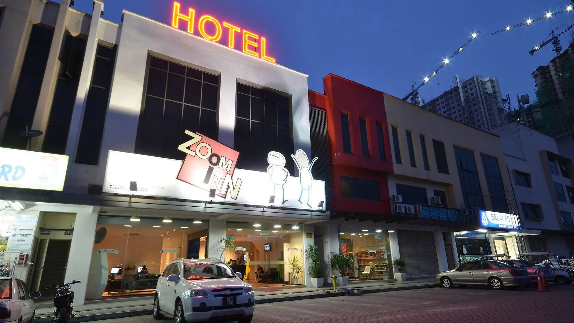 Zoom Inn Boutique Hotel - Danga Bay location