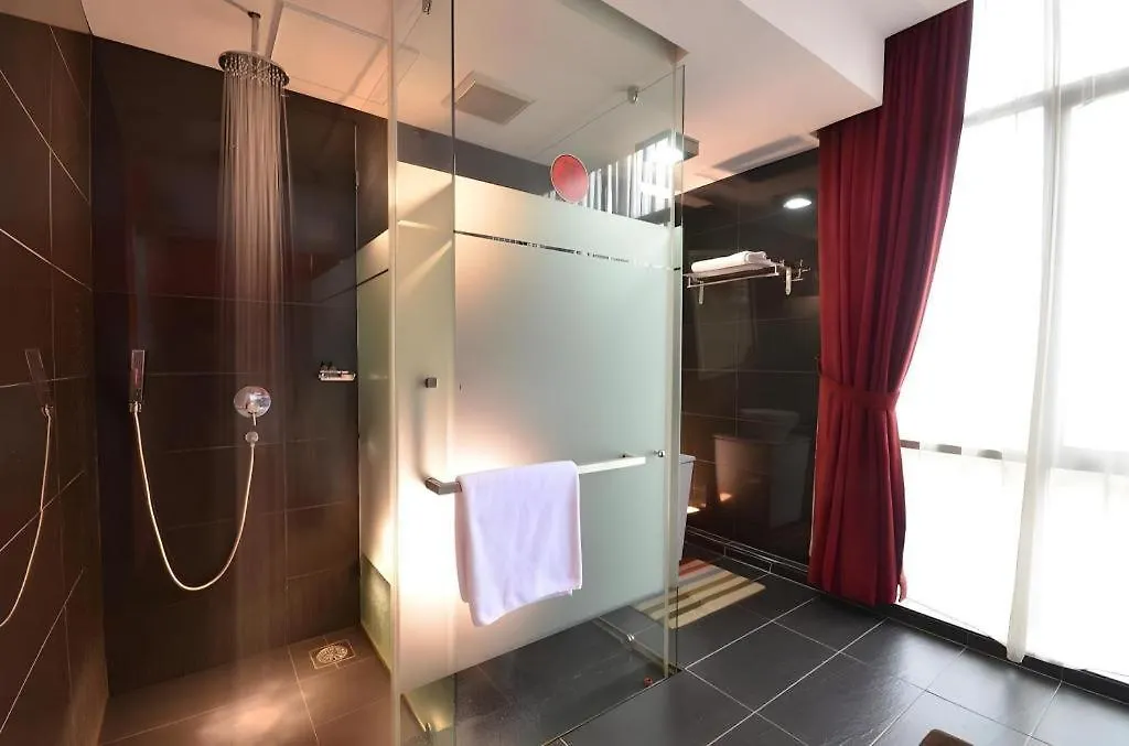 Zoom Inn Boutique Hotel - Danga Bay Johor Bahru