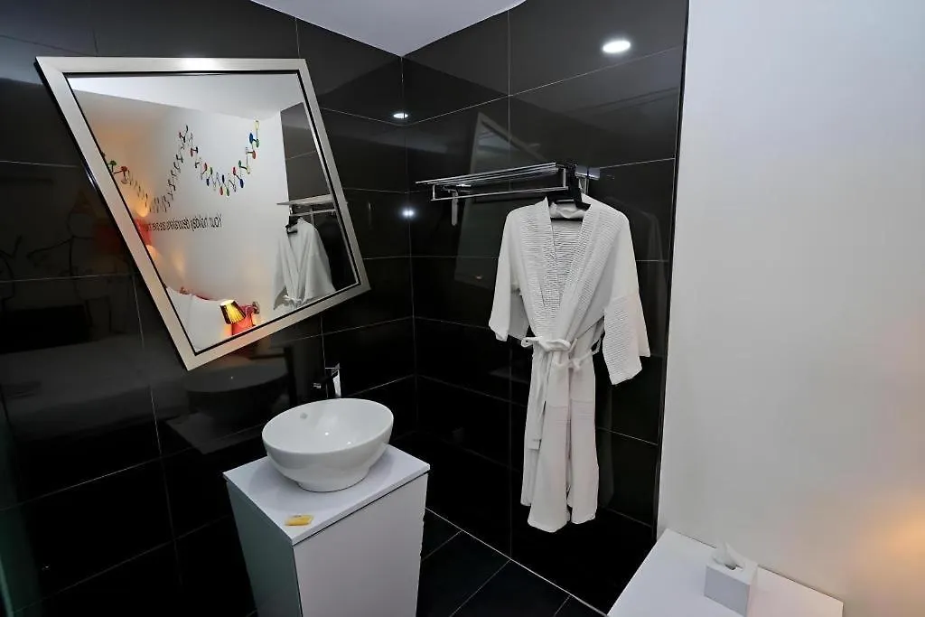 Zoom Inn Boutique Hotel - Danga Bay Johor Bahru